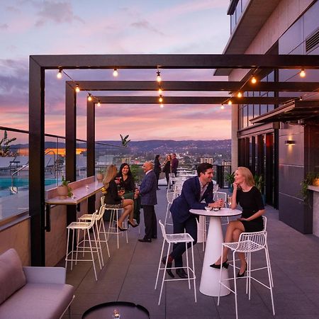 Отель Crowne Plaza Adelaide By Ihg Экстерьер фото