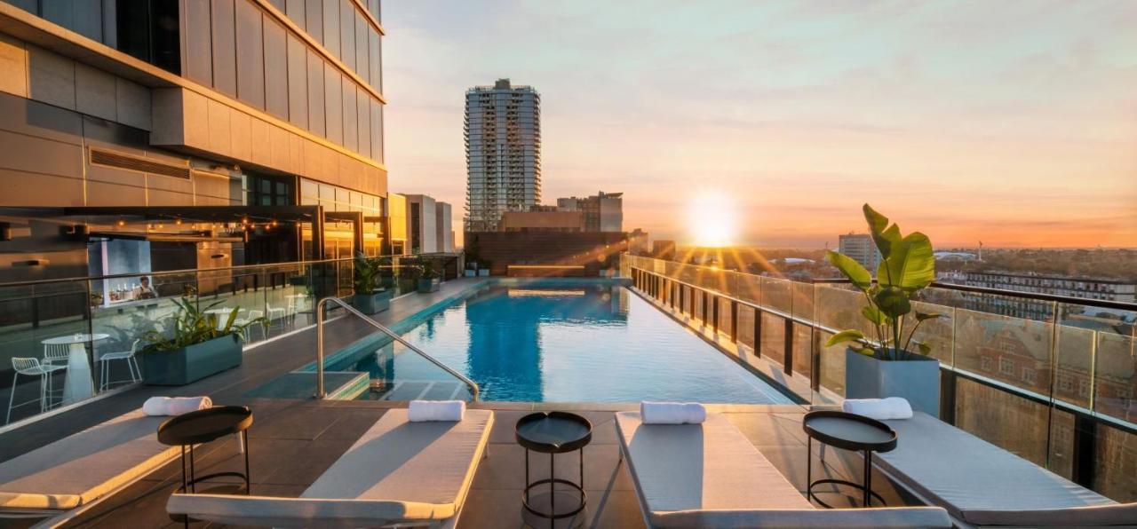 Отель Crowne Plaza Adelaide By Ihg Экстерьер фото