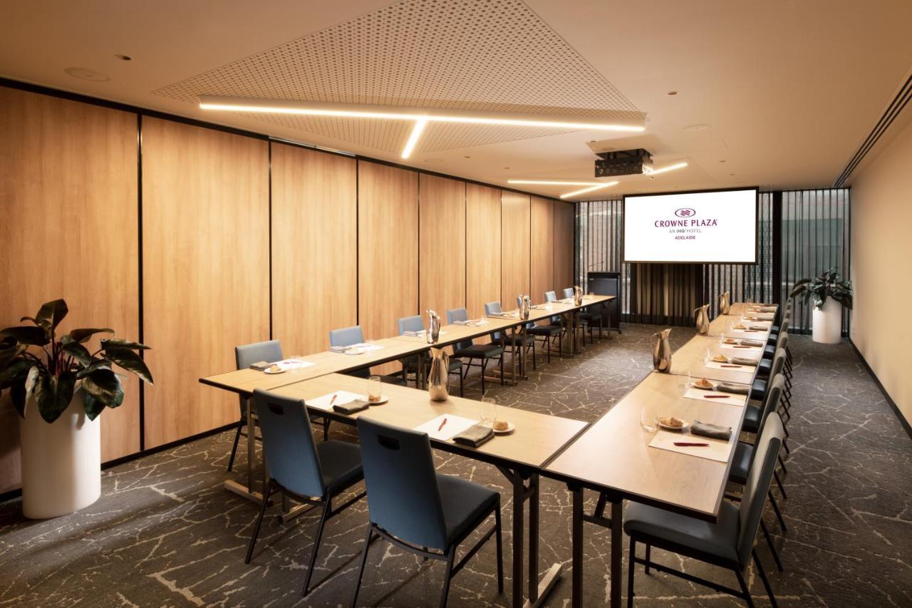Отель Crowne Plaza Adelaide By Ihg Экстерьер фото