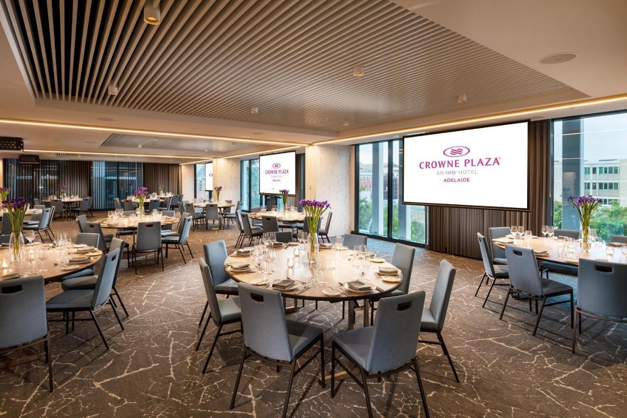 Отель Crowne Plaza Adelaide By Ihg Экстерьер фото