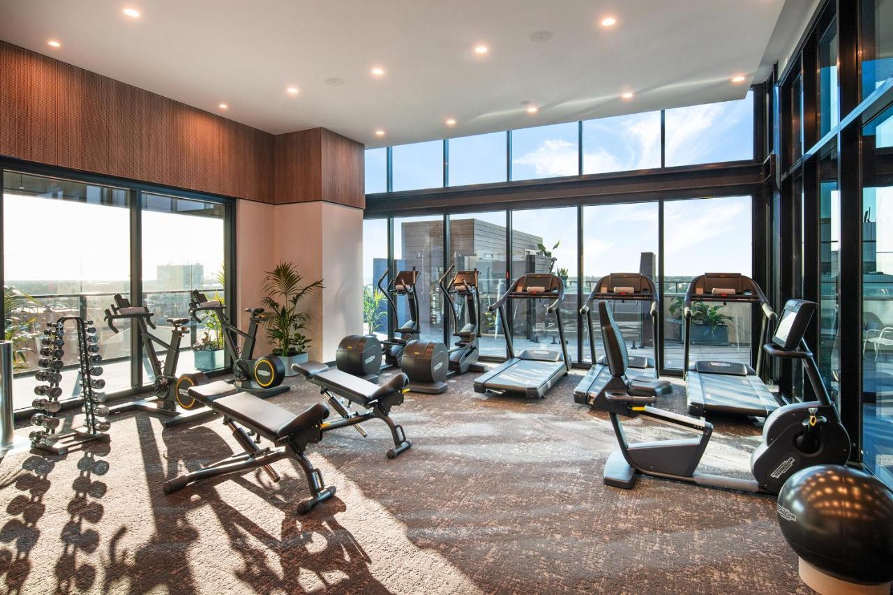 Отель Crowne Plaza Adelaide By Ihg Экстерьер фото
