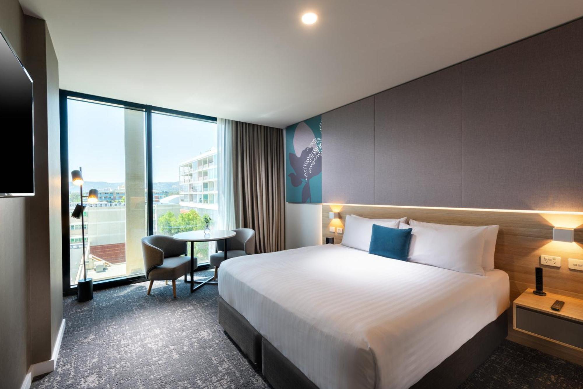 Отель Crowne Plaza Adelaide By Ihg Экстерьер фото